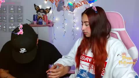 Snapshot of zelda_kuro chatting on 20, 10, 2025 Zelda And Kuro online show from 20, 10, 2025