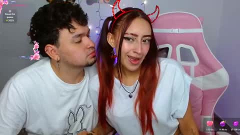 Snapshot of zelda_kuro chatting on 21, 10, 2025 Zelda And Kuro online show from 21, 10, 2025