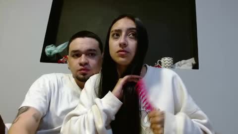 Snapshot of zelda_kuro chatting on 17, 11, 2025 Zelda And Kuro online show from 17, 11, 2025