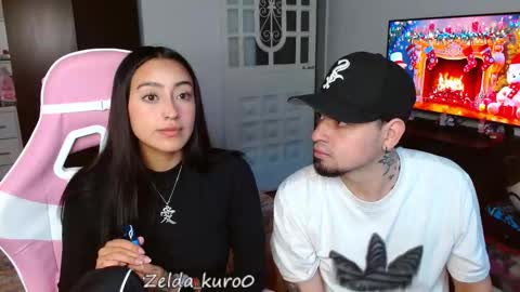 Snapshot of zelda_kuro chatting on 21, 12, 2025 Zelda And Kuro online show from 21, 12, 2025