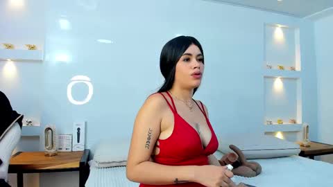 Zenda Evans online show from 11, 9, 2025