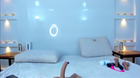 Zenda Evans online show from 30, 9, 2025