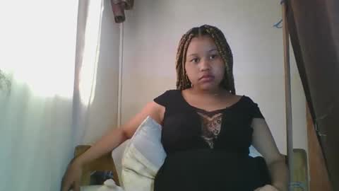 zenicee online show from 5, 12, 2025