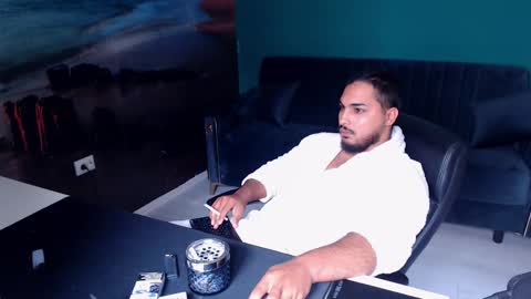 Snapshot of zenobaro chatting on 17, 10, 2025 zenobaro online show from 17, 10, 2025