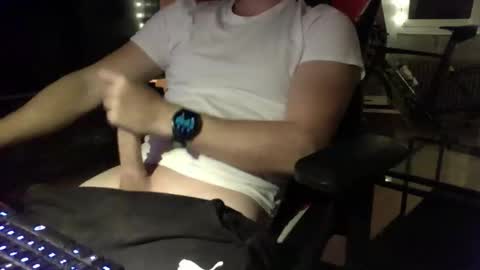 Snapshot of zerpyt chatting on 11, 10, 2025 Mios online show from 11, 10, 2025