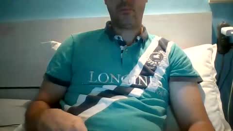 Snapshot of zeus00811 chatting on 3, 10, 2025 zeus online show from 3, 10, 2025