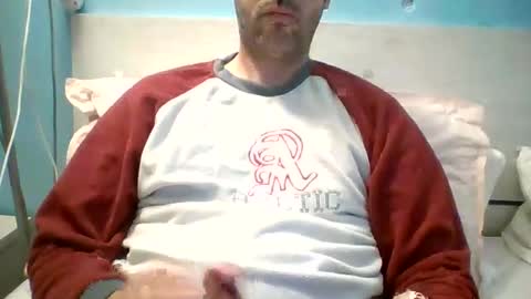 Snapshot of zeus00811 chatting on 19, 11, 2025 zeus online show from 19, 11, 2025