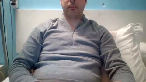 Snapshot of zeus00811 chatting on 16, 12, 2025 zeus online show from 16, 12, 2025