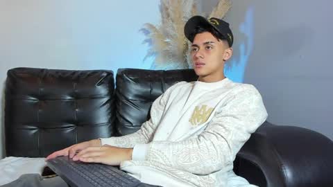 Zeus Brant online show from 10, 4, 2026