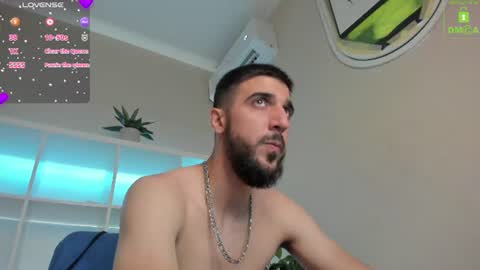 Snapshot of zeyn_edwards chatting on 1, 7, 2026 ZEYN online show from 1, 7, 2026