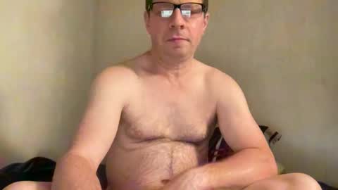 Snapshot of zgibnam chatting on 16, 11, 2025 zgibnam online show from 16, 11, 2025