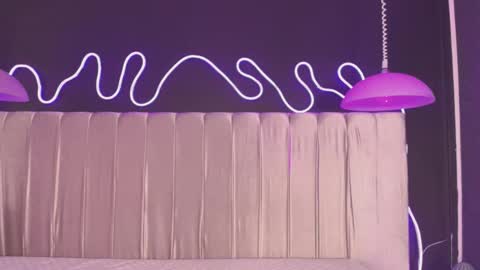 zhally_dee online show from 20, 3, 2026