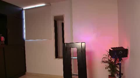 Snapshot of zhara_11 chatting on 10, 7, 2026 Zhara online show from 10, 7, 2026