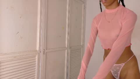 Snapshot of zhara_smith chatting on 9, 7, 2026 Zhara online show from 9, 7, 2026