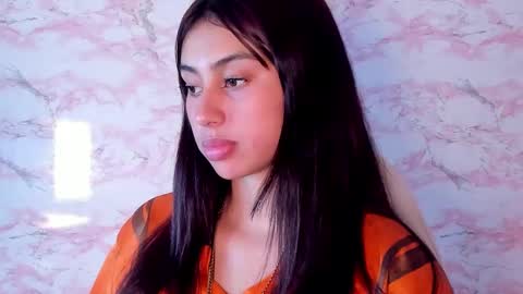 Snapshot of zharyt_18 chatting on 29, 9, 2025 Sharit Robins online show from 29, 9, 2025