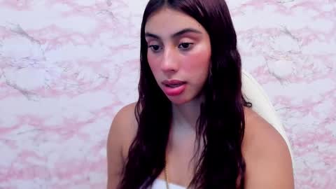 Snapshot of zharyt_18 chatting on 10, 10, 2025 Sharit Robins online show from 10, 10, 2025