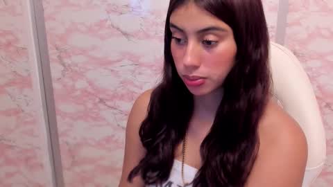 Snapshot of zharyt_18 chatting on 17, 10, 2025 Sharit Robins online show from 17, 10, 2025