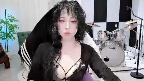 Snapshot of zhen0 chatting on 9, 9, 2025 zhen online show from 9, 9, 2025