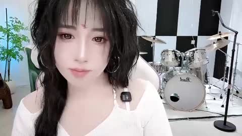 Snapshot of zhen0 chatting on 11, 9, 2025 zhen online show from 11, 9, 2025