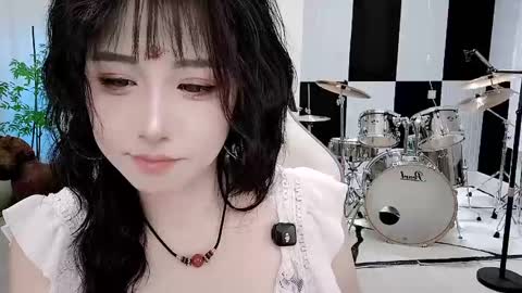 Snapshot of zhen0 chatting on 16, 9, 2025 zhen online show from 16, 9, 2025