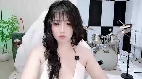 Snapshot of zhen0 chatting on 6, 10, 2025 zhen online show from 6, 10, 2025