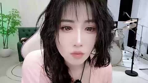 Snapshot of zhen0 chatting on 8, 10, 2025 zhen online show from 8, 10, 2025