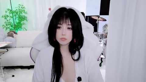 Snapshot of zhen0 chatting on 19, 11, 2025 zhen online show from 19, 11, 2025