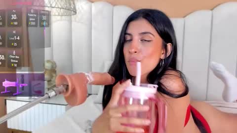 Snapshot of zia_cooper chatting on 5, 2, 2025 ZIA online show from 5, 2, 2025