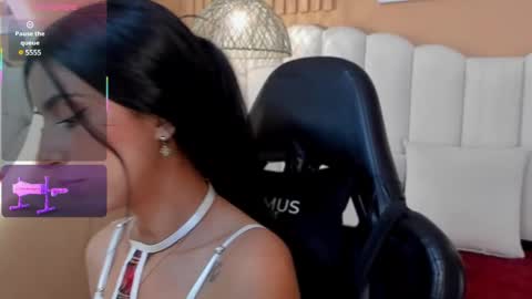 Snapshot of zia_cooper chatting on 19, 2, 2025 ZIA online show from 19, 2, 2025