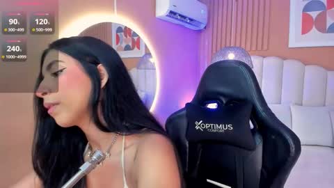 Snapshot of zia_cooper chatting on 20, 9, 2025 ZIA online show from 20, 9, 2025