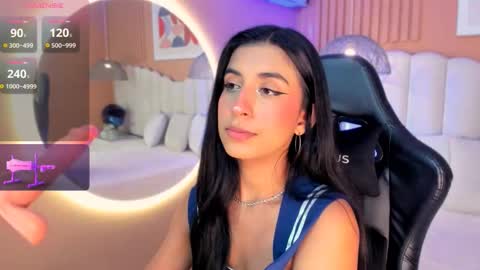 Snapshot of zia_cooper chatting on 10, 10, 2025 ZIA online show from 10, 10, 2025