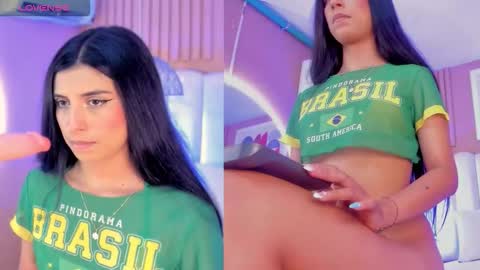 Snapshot of zia_cooper chatting on 26, 10, 2025 ZIA online show from 26, 10, 2025