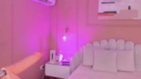 Snapshot of zia_cooper chatting on 15, 11, 2025 ZIA online show from 15, 11, 2025