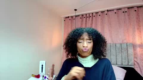 Zia Green online show from 8, 3, 2025