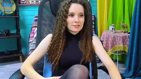 zianichols online show from 11, 2, 2025