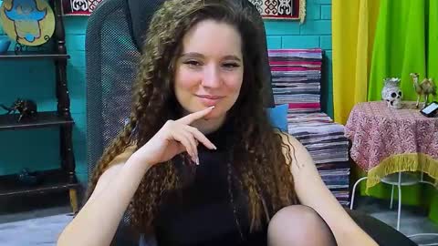 zianichols online show from 18, 2, 2025