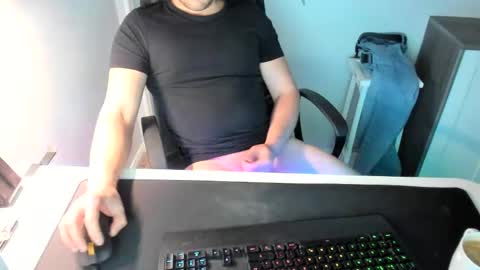 ziemlichflutschig online show from 8, 1, 2025