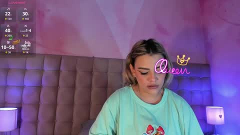 zihaadams_ online show from 5, 4, 2026