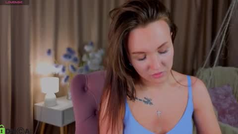 Zlata  Mon Tue Thu Fri Sun Sa GMT 3 0000pm - 0600pm  online show from 19, 10, 2025