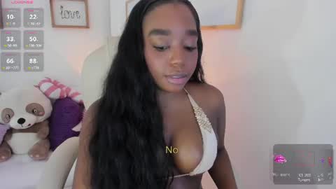 Snapshot of zobe_love chatting on 9, 7, 2026 Zobe Love online show from 9, 7, 2026