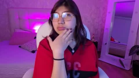 zoe  online show from 8, 10, 2025