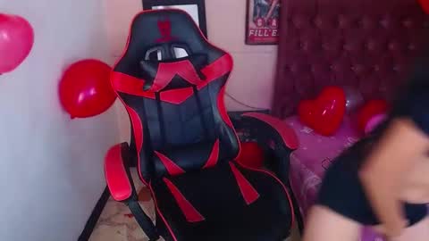 Snapshot of zoe_connor19 chatting on 15, 2, 2025 Z O E online show from 15, 2, 2025