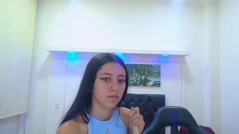 Snapshot of zoe_connor19 chatting on 23, 2, 2025 Z O E online show from 23, 2, 2025