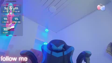 Snapshot of zoe_connor19 chatting on 8, 3, 2025 Z O E online show from 8, 3, 2025