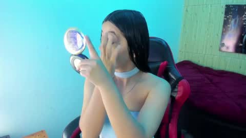 Snapshot of zoe_connor19 chatting on 24, 5, 2026 Z O E online show from 24, 5, 2026
