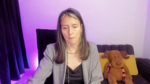 Snapshot of zoe_jeane_beker chatting on 3, 2, 2026 ZOE online show from 3, 2, 2026