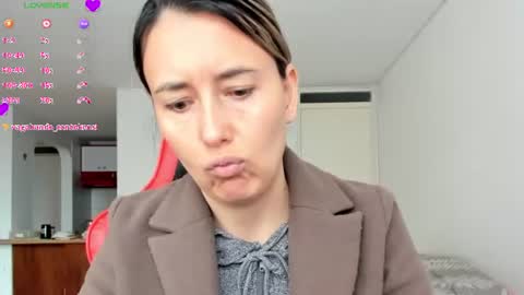 Snapshot of zoe_jeane_beker chatting on 30, 6, 2026 ZOE online show from 30, 6, 2026