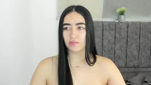 zoe_jones7 online show from 14, 11, 2025