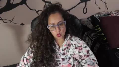 Snapshot of zoe_koller chatting on 8, 10, 2025 Zoe Koller online show from 8, 10, 2025