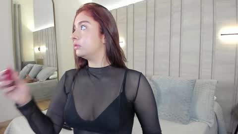 Snapshot of zoe_mhendez chatting on 7, 2, 2026 zoe_mhendez online show from 7, 2, 2026